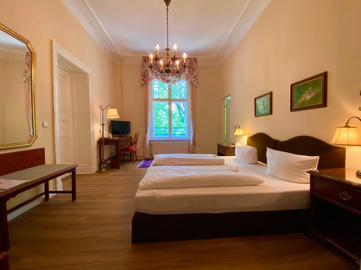 Hotel Kronprinz Falkensee Bagian luar foto