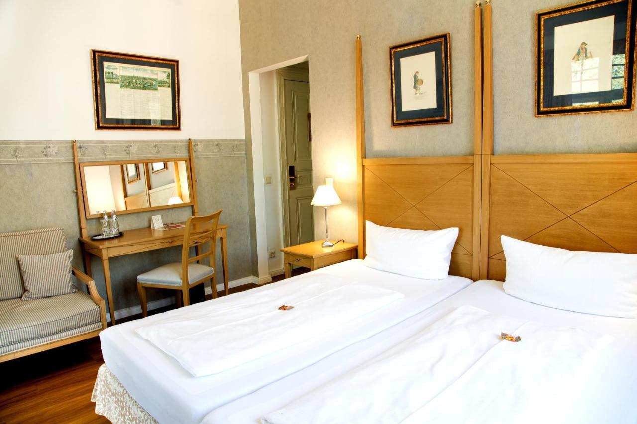 Hotel Kronprinz Falkensee Bagian luar foto