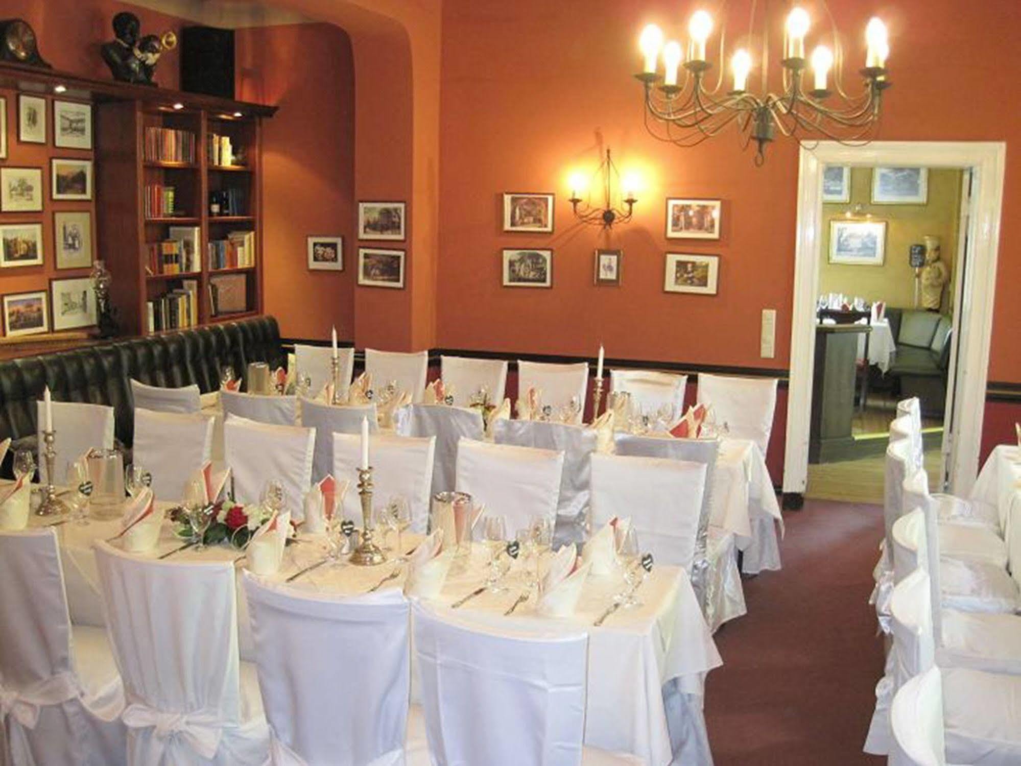 Hotel Kronprinz Falkensee Bagian luar foto